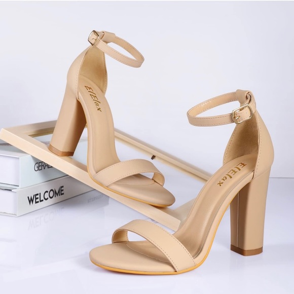 Brand New! 4” nude heels size 7.5 - Picture 2 of 4